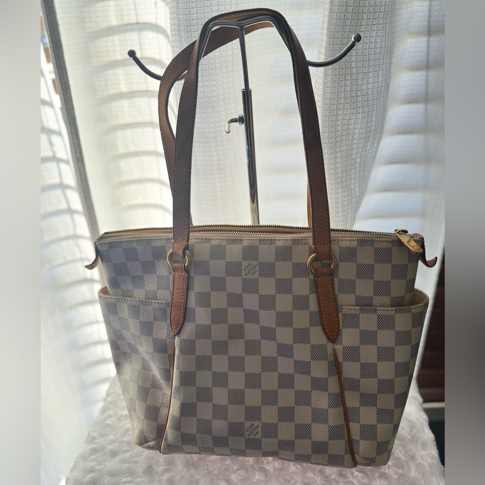Host Pick Luxury ✨ VGUC LOUIS VUITTON Damier Azur Totally PM Tote Shoulderbag - Picture 15 of 17